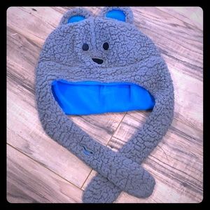 Columbia fleece lined bear winter hat